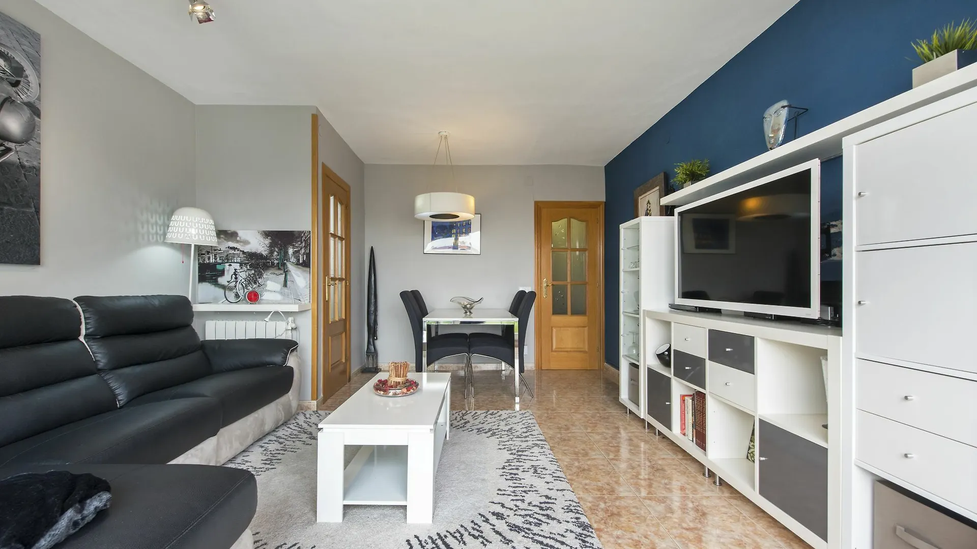 Apartamento Santiago Rusinol contacts